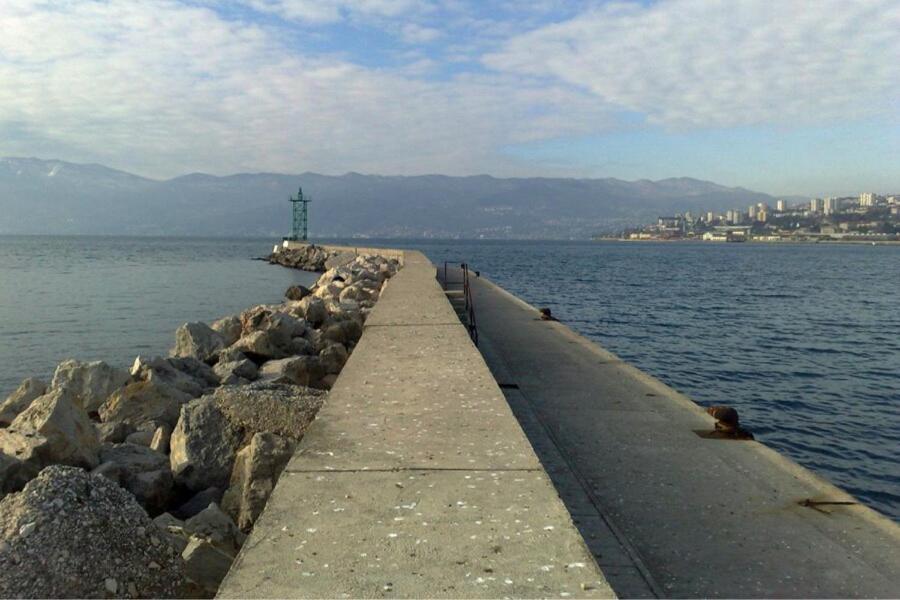 Seafront Artist Studios Rijeka Extérieur photo